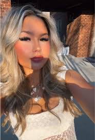 Dana Buttner's Instagram, Twitter & Facebook