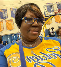 I'm Shannon Jinks the mother of 4 children 18,8,7,&5 my oldest is a  freshman at Albany State I'm a Councilman in Alma Ga, I'm also the County  Coordinator for the company Action