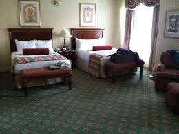 It is also one of the few suites in chicago that has 4 full bathrooms! Room With 2 Beds 2 Bathrooms Picture Of Palmer House A Hilton Hotel Chicago Tripadvisor