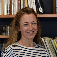 Fiona Bremner's Instagram, Twitter & Facebook