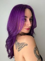 can we please bring back mirror pics 🖤