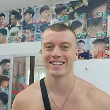 Vang Vieng Popstar Barber Shop ຮ້ານຕັດຜົມຊາຍ