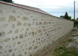 2,6 mètres pour les communes de moins de 50 000 habitants. Mur De Cloture En Parpaing Ou Composite Quel Prix