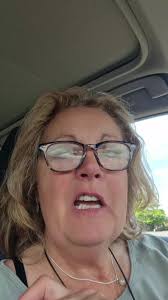 Shelly Bright (@shellyburnbright)