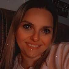 Andrea Ogle's Instagram, Twitter & Facebook