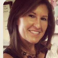 Danielle Dix's Instagram, Twitter & Facebook