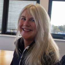 Lynne Purvis's Instagram, Twitter & Facebook