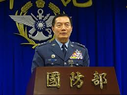 Jun 24, 2021 · 再來關心，國防部人事異動，參謀總長黃曙光7月1日屆退，今天獲總統蔡英文頒贈寶鼎勳章，國防部發出新聞稿表示，參謀總長將由陸軍司令 陳寶餘上將調任，陸軍司令則由參謀本部副參謀總長兼執行官 徐衍璞上將調任，另外，總統府戰略顧問，將由國防部軍備副部長 張冠群上將調任，國防大學. åœ‹è»é«˜å±¤ç•°å‹•åœ‹é˜²éƒ¨å‰¯éƒ¨é•·æ²ˆä¸€é³´èª¿ä»»åƒè¬€ç¸½é•· Nownews ä»Šæ—¥æ–°èž Line Today