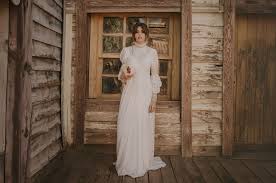 A Step Back In Time Victorian Old West Wedding Inspiration Green Wedding Shoes West Wedding Green Wedding Shoes Wedding Inspiration