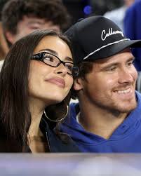 Entertainment Tonight added a new...