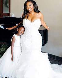 Gorgeous Bride And Her Mini Curvybride Rubenesquebride Munaluchibride Repost Natashalynn28 Mommy S Hear Wedding Dresses Plus Size Wedding Gowns Bride