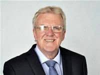 It is with great sadness that we report the death of Councillor Les  Winwood. Les has served the people of Bridgnorth for almost 40 years  serving as Mayor and as a Town