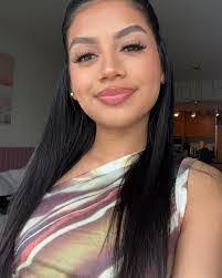 Katherine Valley's Instagram, Twitter & Facebook