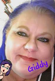 Hi all! I just wanted to introduce myself and share a photo I took of my  most recent quilt.