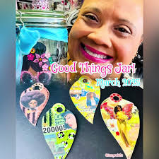 "Don't be pushed around by the fears in your mind. Be led by the dreams in  your heart." Roy T. Bennett March was its typical self. Teasing us with  hints of Spring while hanging