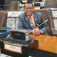 Ahli dewan undangan negeri (adun) chini, datuk seri abu bakar harun meninggal dunia awal pagi tadi. Halimey Abu Bakar Ahli Dewan Undangan Negeri Adun Seri Setia Home Facebook