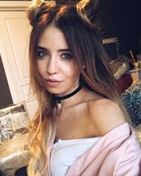 Супруги надя дорофеева и владимир дантес познакомились десять лет назад и уже через неделю после первой встречи будущие муж и жена встретились в поезде, и первое свидание. Idei Na Temu Vis 130 Znamenitosti Pevicy Stil