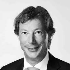 Head of cargo Bart Pouwels leads exodus as Schiphol restructures