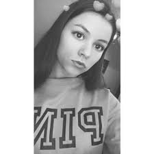 Miranda Woosman (@mirawoosman)