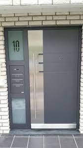 Briefkästen und klingelanlagen gehören zu den ausstattungselementen am haus,. Hausturen Mehrfamilienhauser Vaba Hausturen