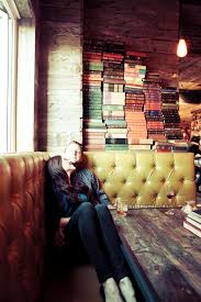 This Looks Great A Reading Nook Maybe Book Cafe Bookstore Cafe Book Nooks