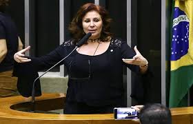 A informação foi revelada pelo programa pânico, na rádio jovem pan, que contou com a participação. Carla Zambelli Diz Que Votacao Do Pacote Anticrime Foi Adiada Para Quarta Feira Politica Diario De Pernambuco