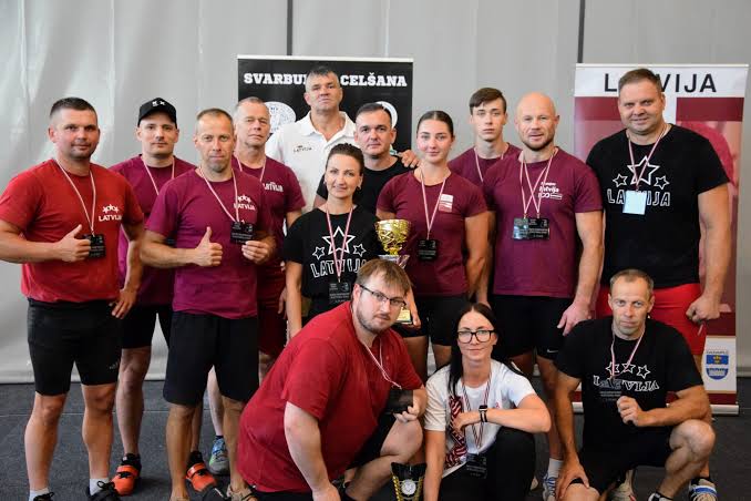 Latvijas svaru bumbu cēlēji pasaules čempionātā izcīna bronzu | tv3.lv