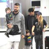 Shakira als mädchenname ♀ herkunft, bedeutung & namenstag im überblick ✔ alle infos zum namen shakira auf vorname.com entdecken! Shakira Pique Und Ihre Beiden Sohne Das Familienalbum Gala De