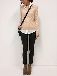 Black And White Smart Casual Dress This Outfit Perfection Cream Cardigan White Blouse Black Pants Ankle Boots Fashionable Work Outfit Smart Casual Women Work Outfits Women