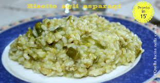 Cuocere per 3 minuti e poi rimuoverli, come fatto con le punte. Risotto Agli Asparagi Quella Lucina Nella Cucina