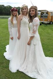 So sieht eine boho hochzeit aus! Was Ist Eine Boho Hochzeit Brittanja Brautmoden Moers