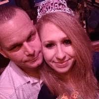 Kristen Lerch's Instagram, Twitter & Facebook