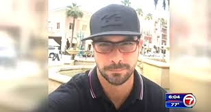 Un client crache sur le visage du barman de Wilton Manors après avoir été  invité à suivre les règles du masque COVID-19 de Pub: `` Vous avez joué  avec la mauvaise personne '' -