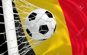 De vlag van belgiã« is hier online te bestellen. Belgie Vlag En Voetbal Bal Voetbal In Netto Doel Royalty Vrije Foto Plaatjes Beelden En Stock Fotografie Image 34479105