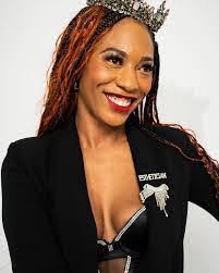 Cynthia Chenoweth's Instagram, Twitter & Facebook