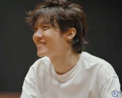 Today is my birthday, oh. You can wish me a happy birthday if you want or  not, I appreciated it! (2 people made a fan art of me already, got me  speechless