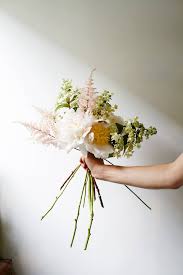 10 simple tips that will save you a meltdown. Diy Wedding Bouquets Flower Arranging Tips