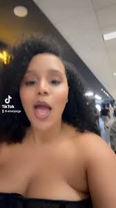 Again. NOTHING ABOUT THIS NIGHT WAS A BLUR. , #drake #champagnepapi #ovo  #boston #concert #massachusetts #21savage #explore #explorepage #fyp #fypシ