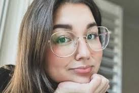 Madeleine Hatch's Instagram, Twitter & Facebook