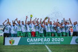 O campeonato catarinense de futebol, também conhecido como campeonato catarinense, é a principal competição de futebol. Incontestavel O Time Do Surpreendente E Heptacampeao Do Campeonato Catarinense Chapecoense
