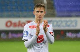 Sivert mannsverk fm 2021 scouting profile. Sogndal Fotball Fotball Gamleklubben Til Maradona Star Klar Til A Bruka Millionar Pa Sivert 18
