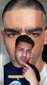 me desesperan sus cejas 😵‍💫 #omarelite #elite #netflixx #parati #españa  #fypシ #fypfypfyp #4u #eyebrows