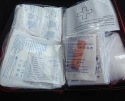Trusa medicala, obligatorie pentru toti soferii de autoturisme, contine: Valabilitate Trusa Medicala De La Fabricant Auto IntreabÄƒ Un PoliÅ£ist Politisti Ro