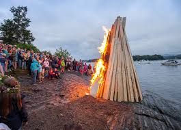 Kristendom.dk guider dig her til 10 flotte fejringer rundt om i landet Sankthansaften Pa Hovikodden