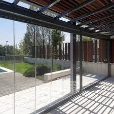 Vidriolux es una empresa constituida en madrid (españa) su finalidad es ofrecer un servicio de fabricación e instalación de cerramientos de cristal para terrazas y pergolas bioclimaticos. Cortinas De Cristal Para Porches Cabanero