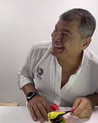 Penelope Salas's Instagram, Twitter & Facebook