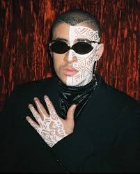 La Canción" de Bad Bunny y J Balvin, ha alcanzado las 2 mil millones de  reproducciones en Spotify. 🎙️