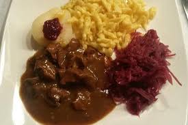 Rehragout Mit Preiselbeeren Von Slobber Chefkoch Rezepte Essen Essen Und Trinken
