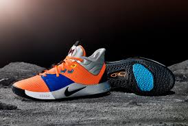 The company announced the pg3 is finally here, with the first colorway paying homage to a nasa building in george's hometown of palmdale, calif. Behind The Design Of Paul George S Nasa Nike Pg 3 House Of Heat