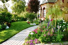 There are lots of ways to create instant impact and maximise space out front, all while adding value to your property in the process, and no matter how small your front garden, is, with careful planning you can make it both a. Home Made Diy English Garden Ideas